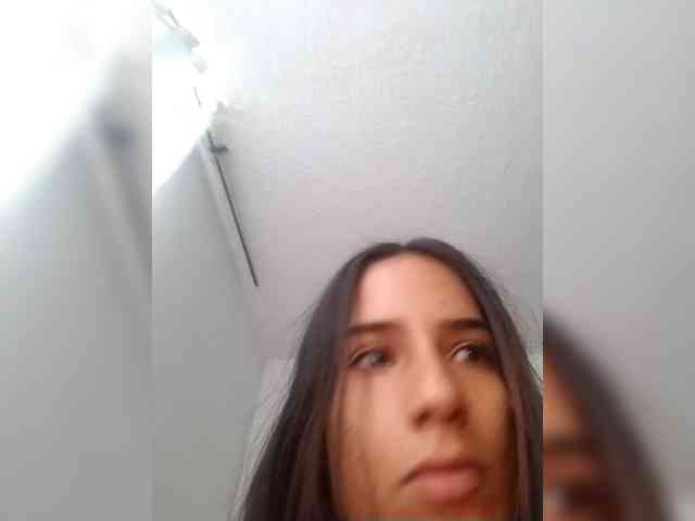 Dannali22 webcam
