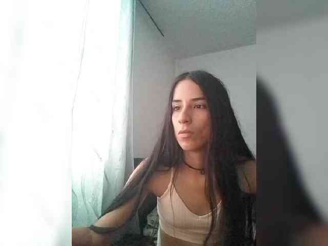 Dannali22 webcam