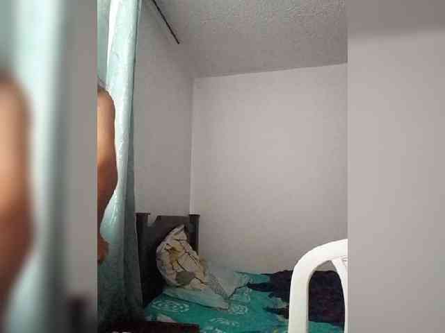 Dannali22 webcam