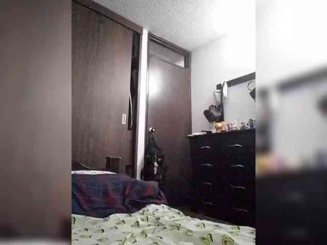 Dannali22 webcam