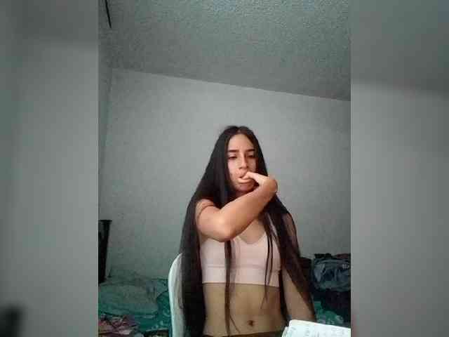 Dannali22 webcam