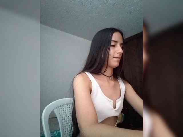 Dannali22 webcam