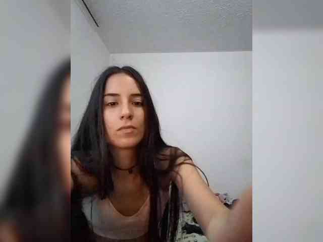 Dannali22 webcam