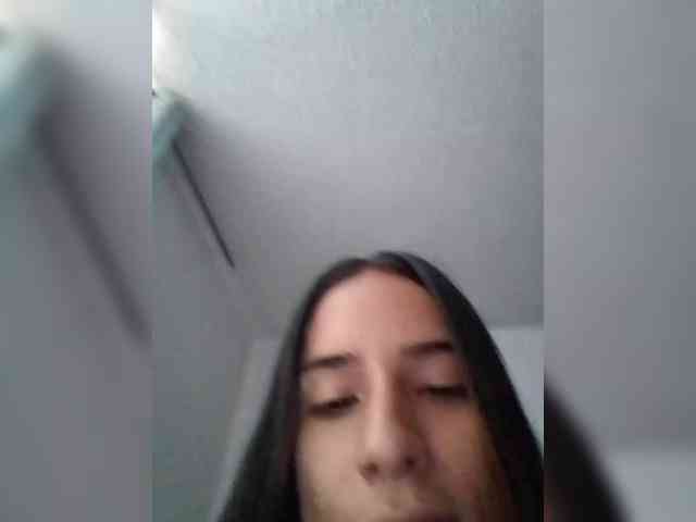 Dannali22 webcam