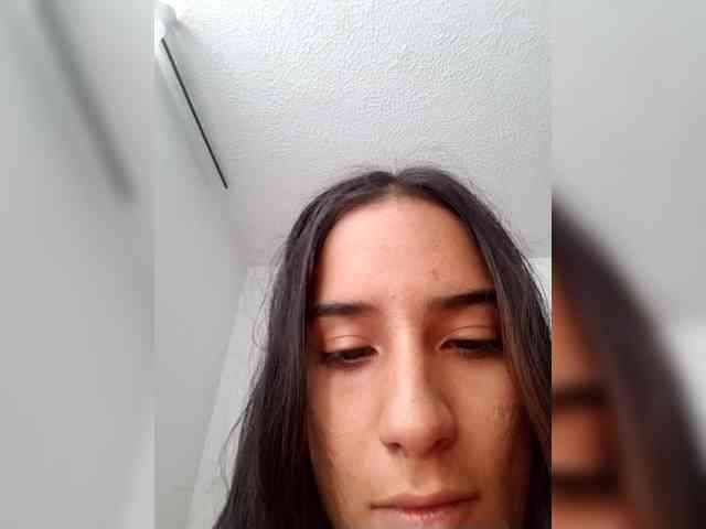 Dannali22 webcam