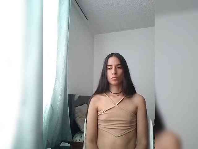 Dannali22 webcam