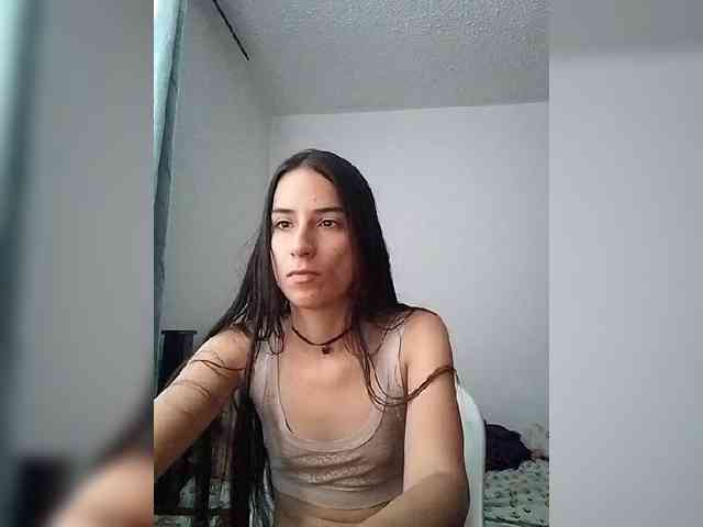 Dannali22 webcam