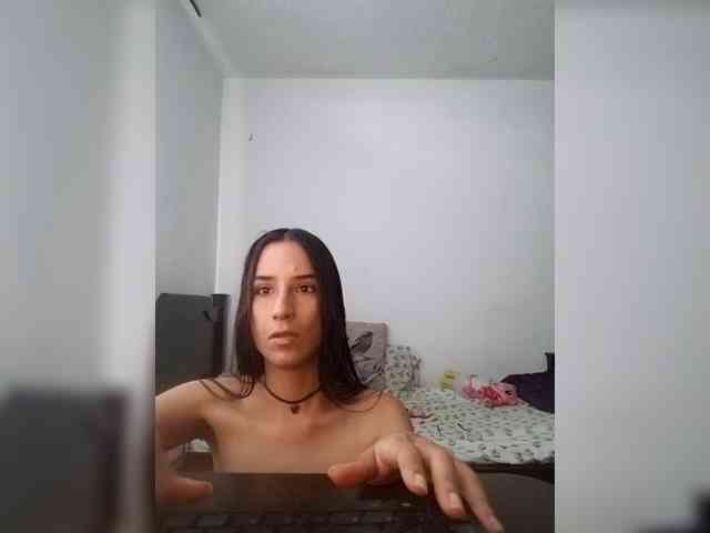 Dannali22 webcam