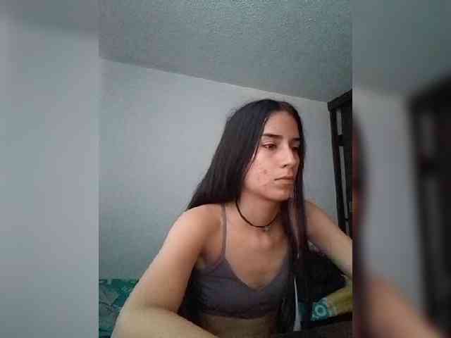 Dannali22 webcam