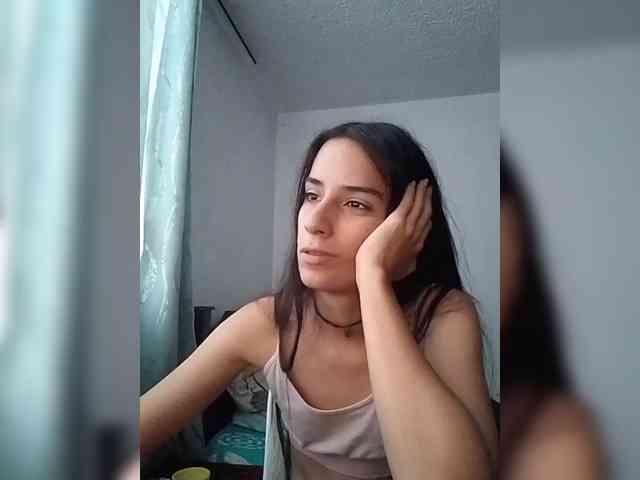 Dannali22 webcam