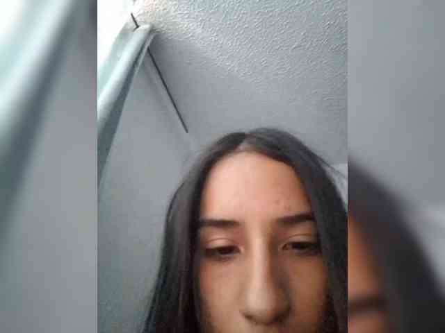 Dannali22 webcam