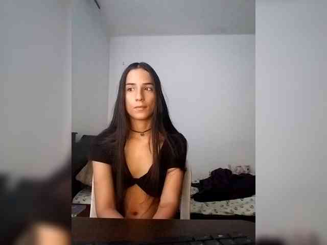 Dannali22 webcam