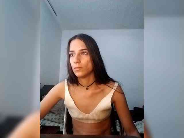 Dannali22 webcam
