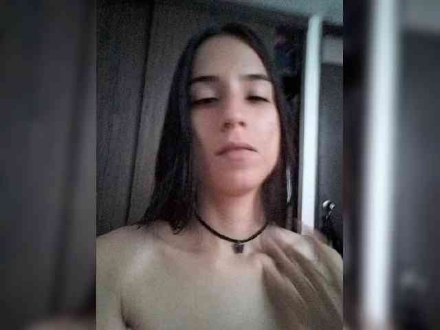 Dannali22 webcam
