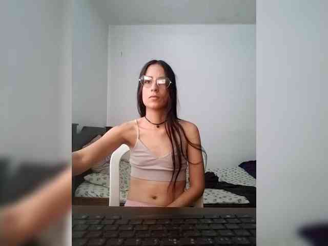 Dannali22 webcam