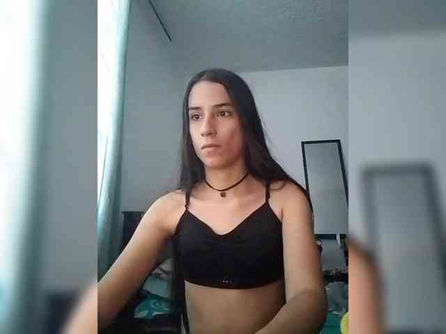 Dannali22 webcam