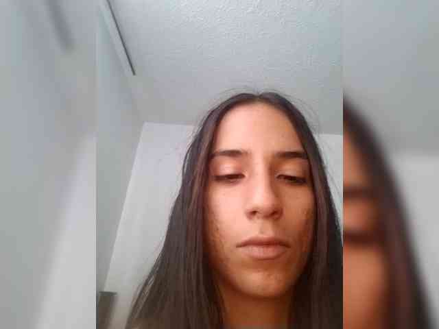 Dannali22 webcam
