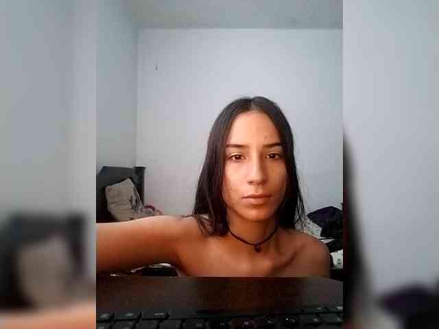 Dannali22 webcam