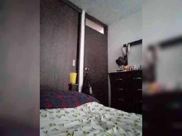 Dannali22 webcam