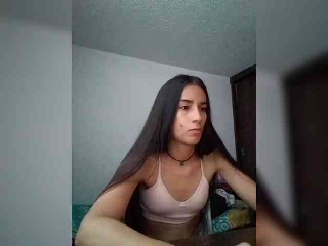 Dannali22 webcam