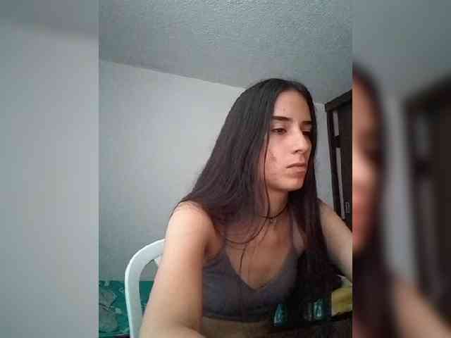 Dannali22 webcam