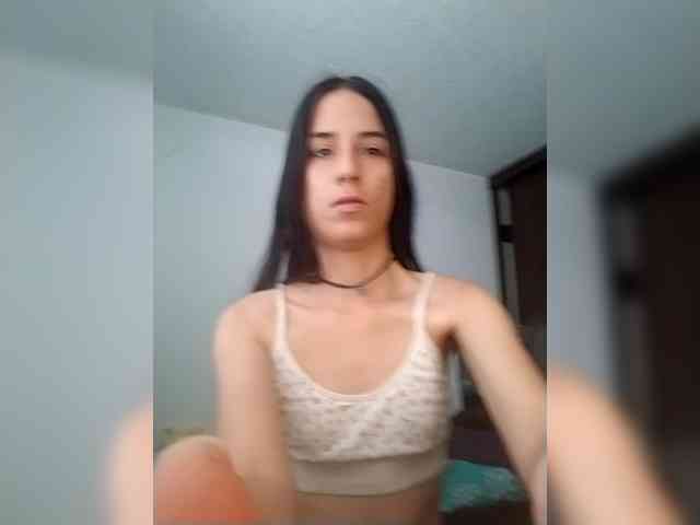 Dannali22 webcam