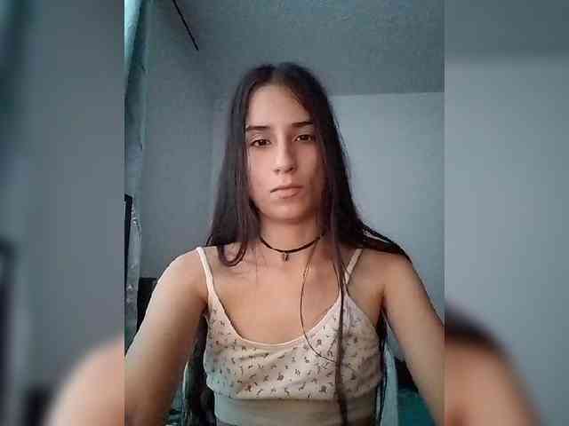 Dannali22 webcam