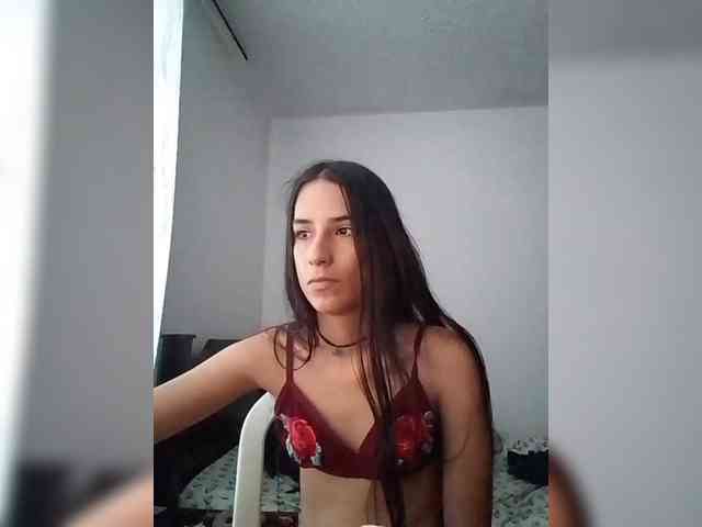Dannali22 webcam
