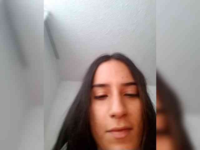 Dannali22 webcam