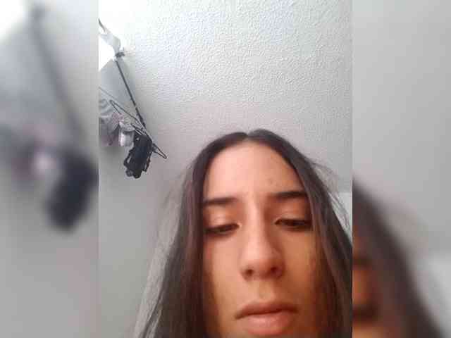 Dannali22 webcam