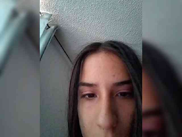 Dannali22 webcam