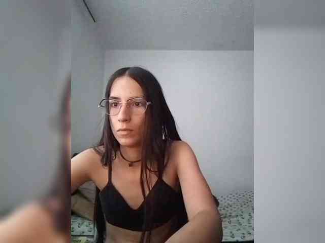 Dannali22 webcam