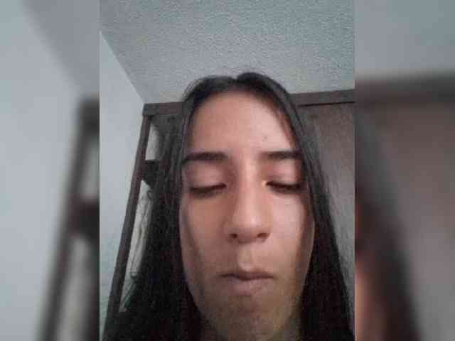 Dannali22 webcam