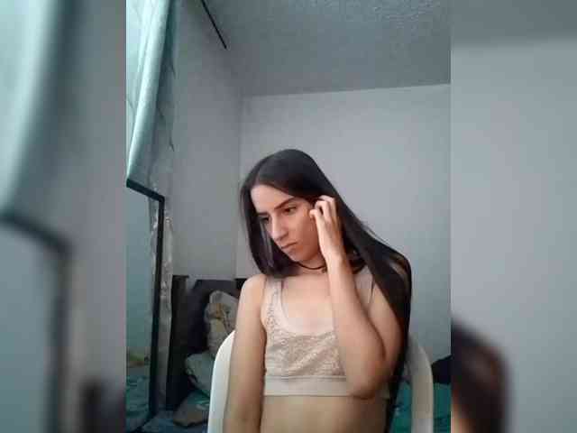 Dannali22 webcam