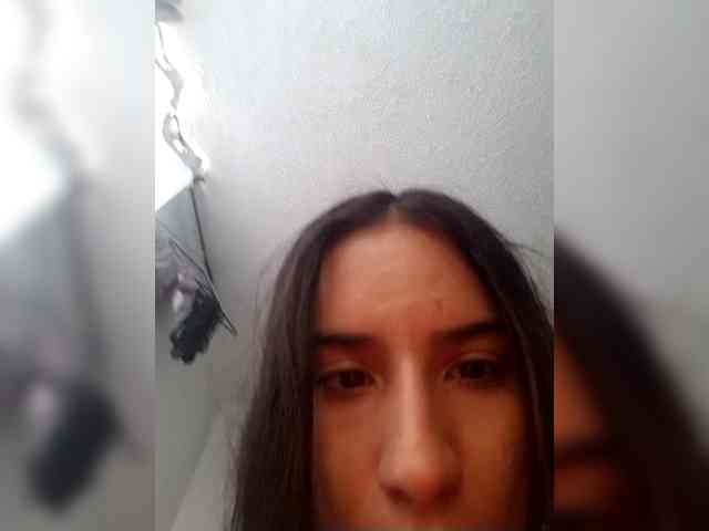 Dannali22 webcam