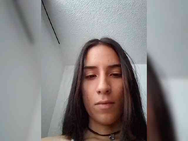 Dannali22 webcam