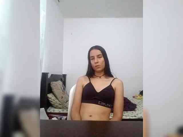 Dannali22 webcam