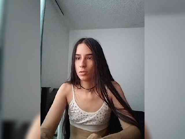 Dannali22 webcam