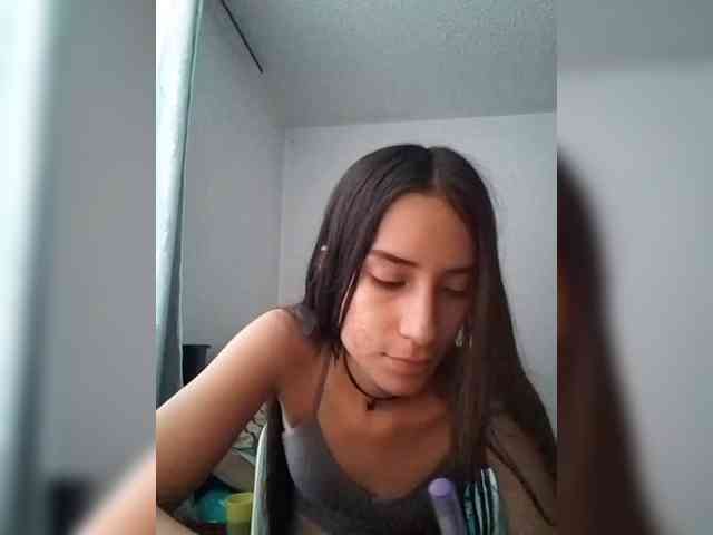 Dannali22 webcam