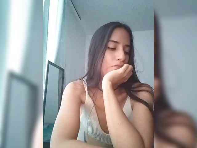 Dannali22 webcam