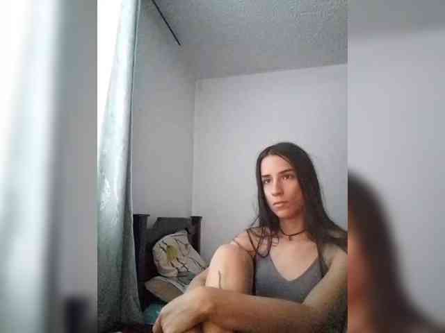 Dannali22 webcam