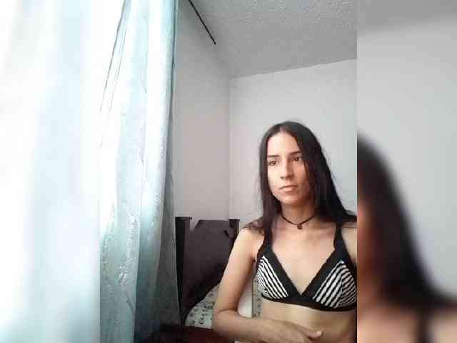 Dannali22 webcam