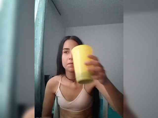 Dannali22 webcam