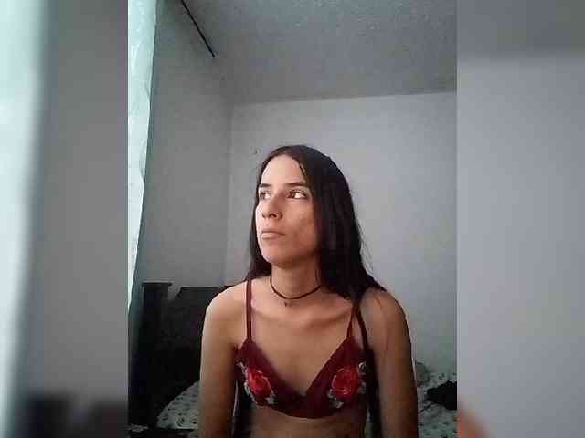 Dannali22 webcam