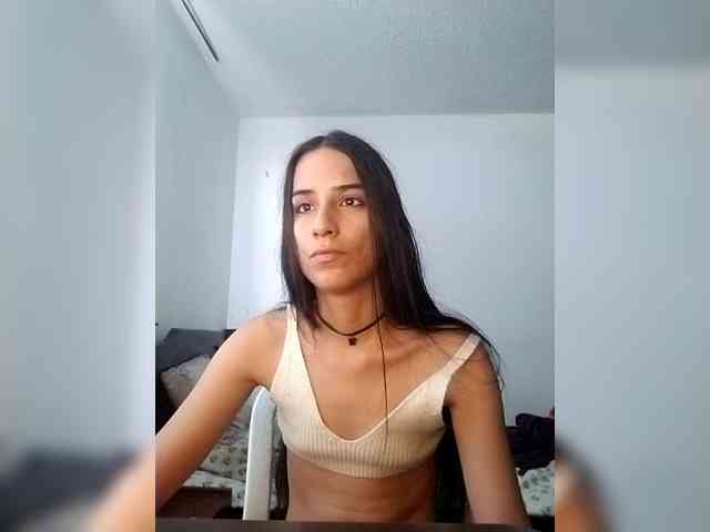 Dannali22 webcam