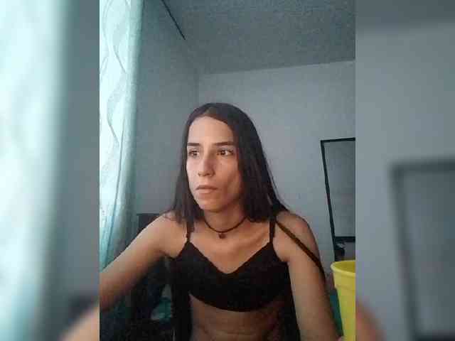 Dannali22 webcam