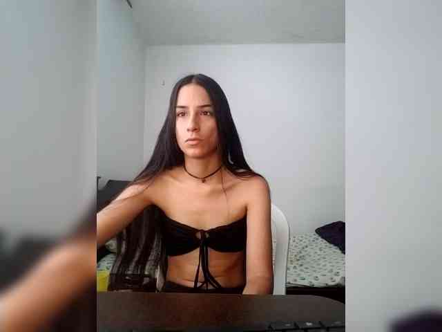 Dannali22 webcam
