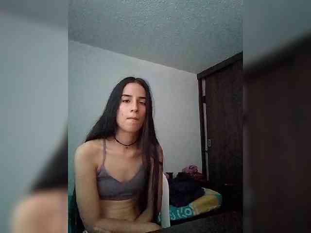 Dannali22 webcam