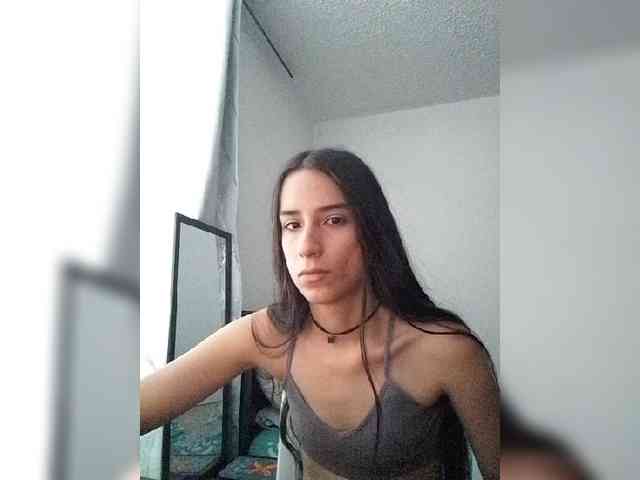 Dannali22 webcam
