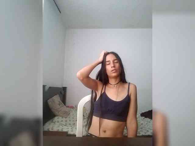 Dannali22 webcam